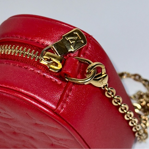 Louis Vuitton Lambskin Embossed Monogram Fall In Love Sac Coeur Heart bag - Picture 9 of 16